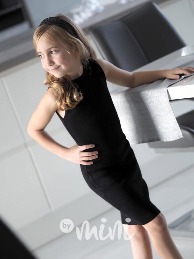 Srdíčková čelenka černá