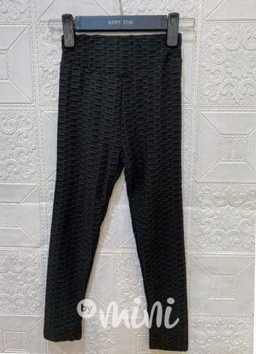 Černé strukturované stretch legíny