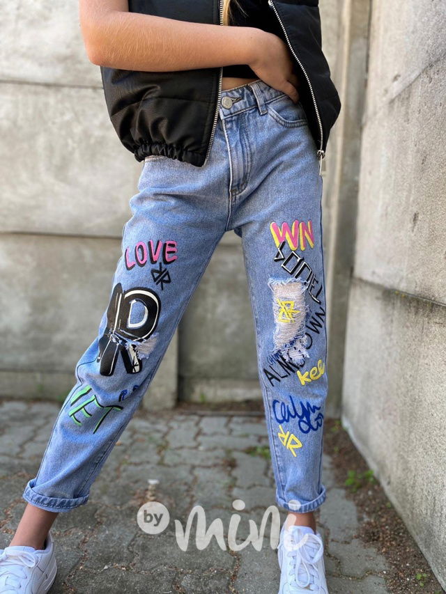 Ripped jeansy s printem