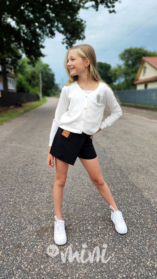 Černé sukňokraťasy