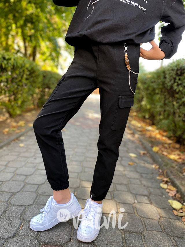 Stretch kapsáče s řetízkem černé