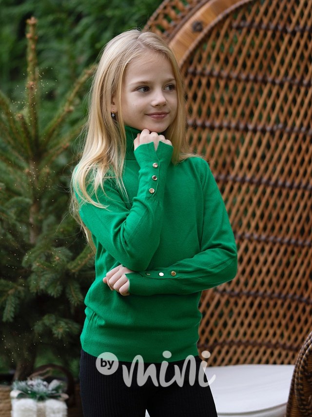 Zelený svetr s ozdobnými knoflíčky