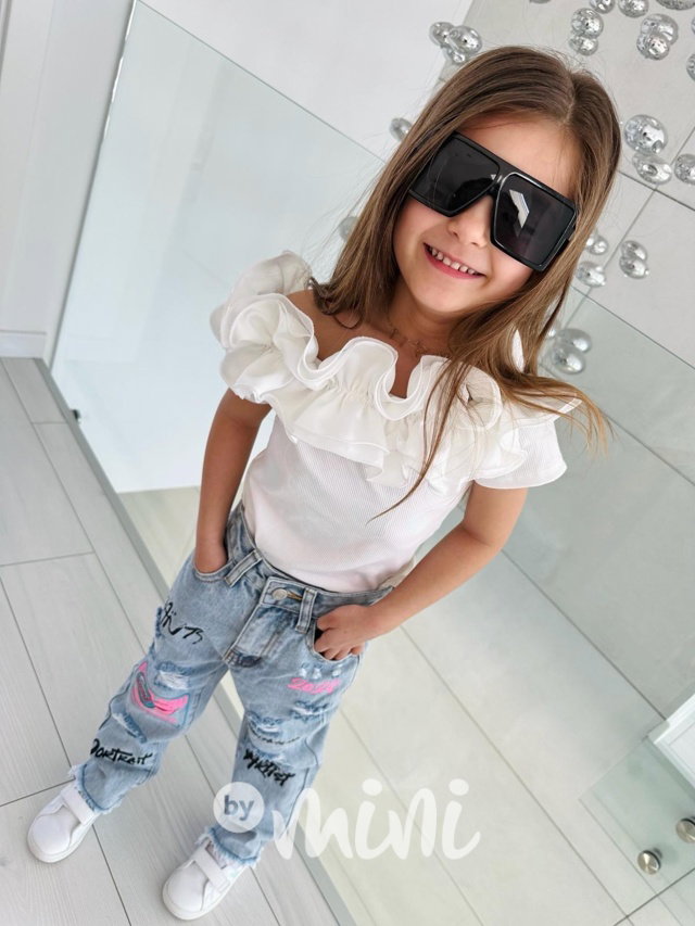 Fashion ripped jeans Artist
