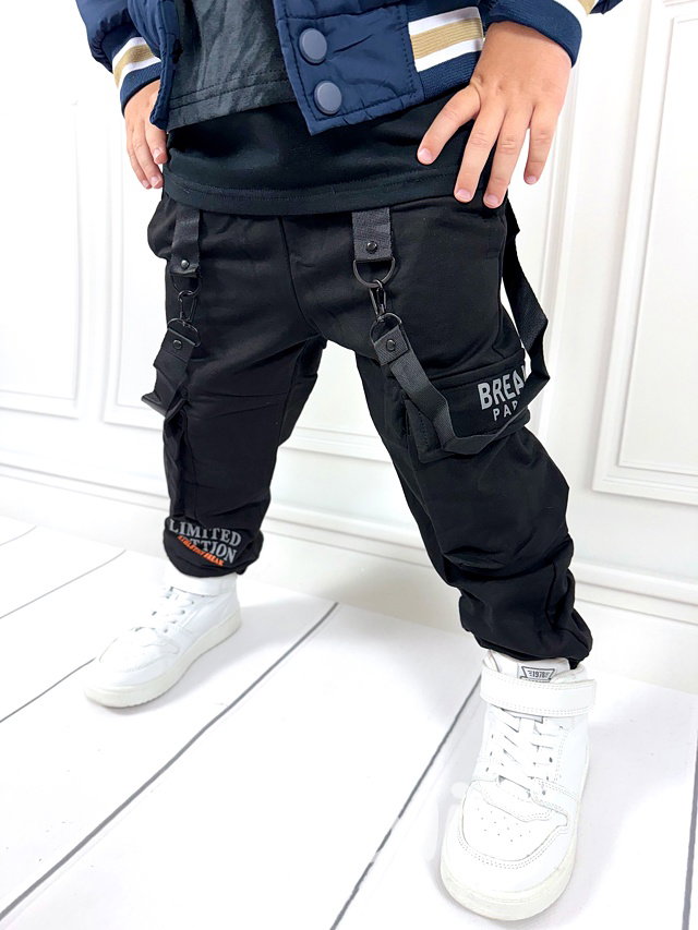 Limited edition tepláky s laclíky