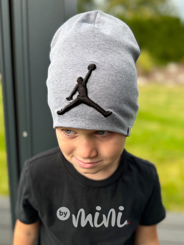 Basketball dvojitá beanie čepka šedá