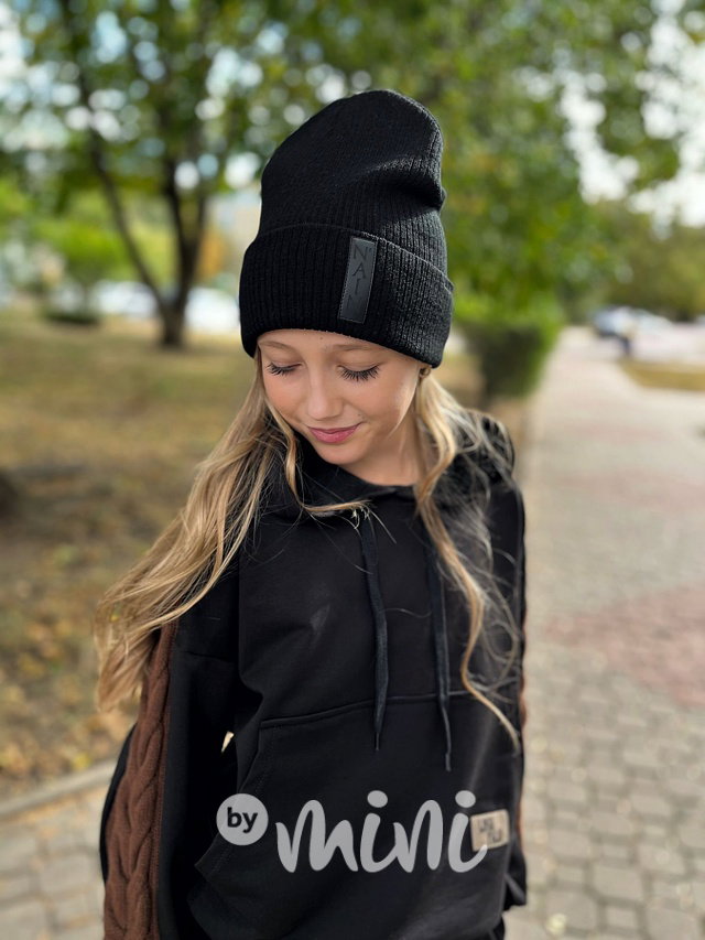 Teplá beanie čepice NAIN černá