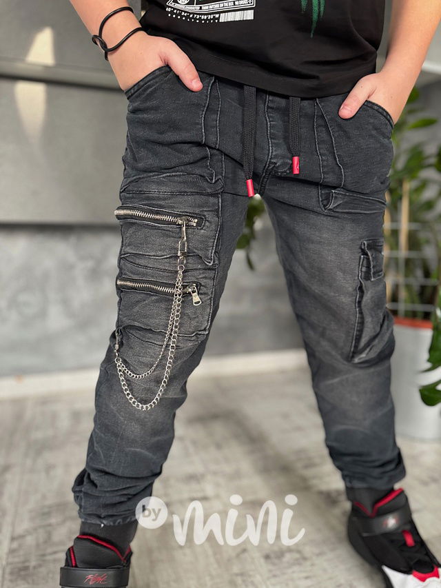 Dark jeansy s řetízkem