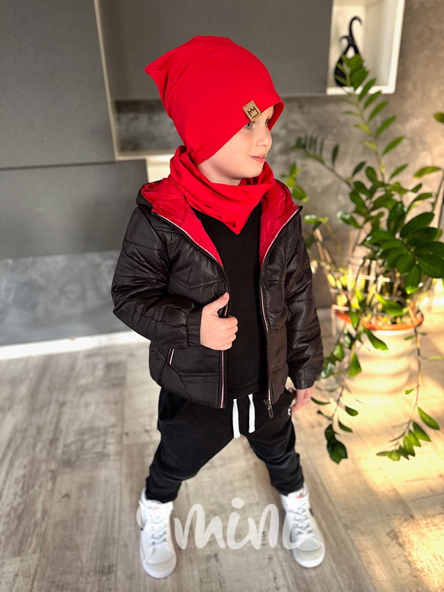 Červená houmles čepka s nákrčníkem