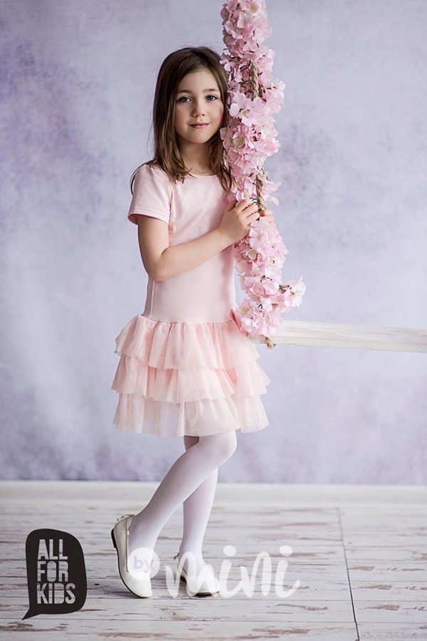 Lady pink dress