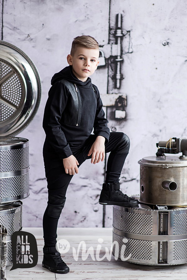 Černé leather tepláčky