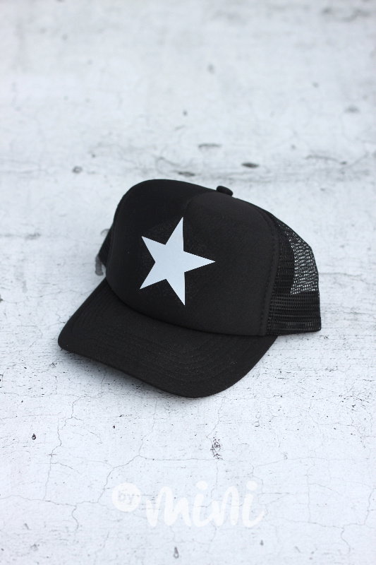 Star kšilt black