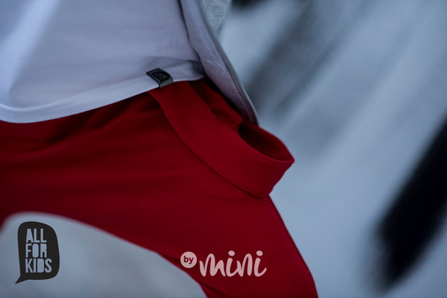 Červené baggy shorts s laclem