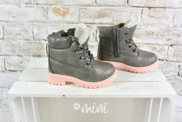 Šedé workery s kožíškem