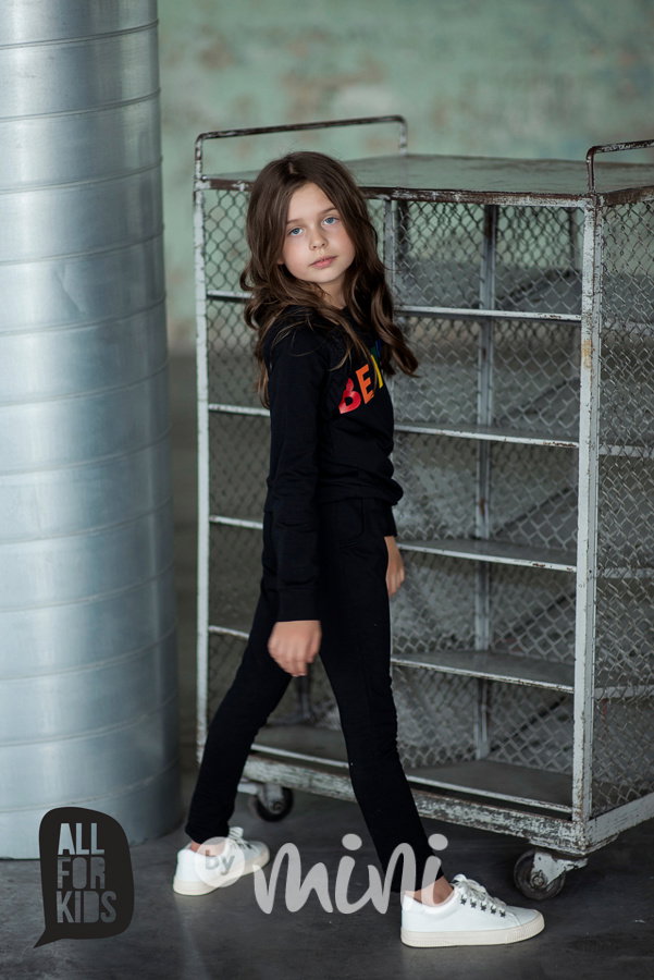 Černé dívčí baggy tepláčky