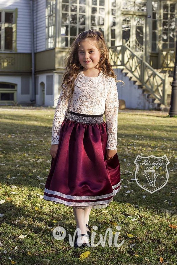 Luxusní krajkové body + elegantní sukně