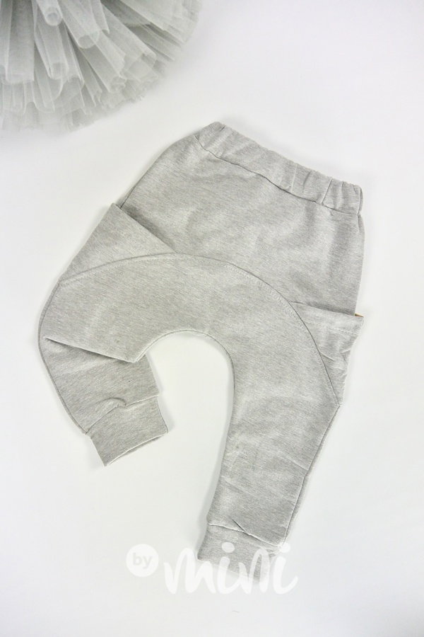 Oteplené light grey baggy tepláčky