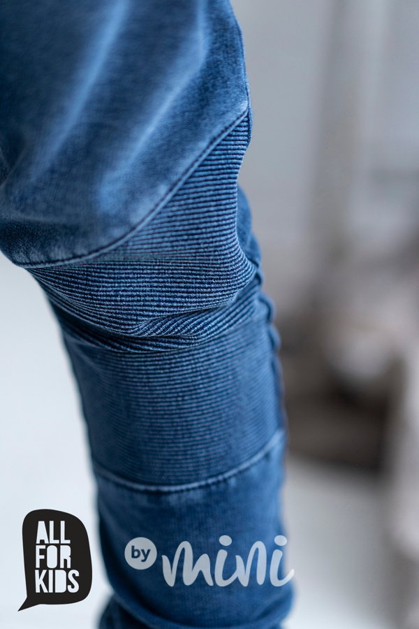 Blue jeans baggy