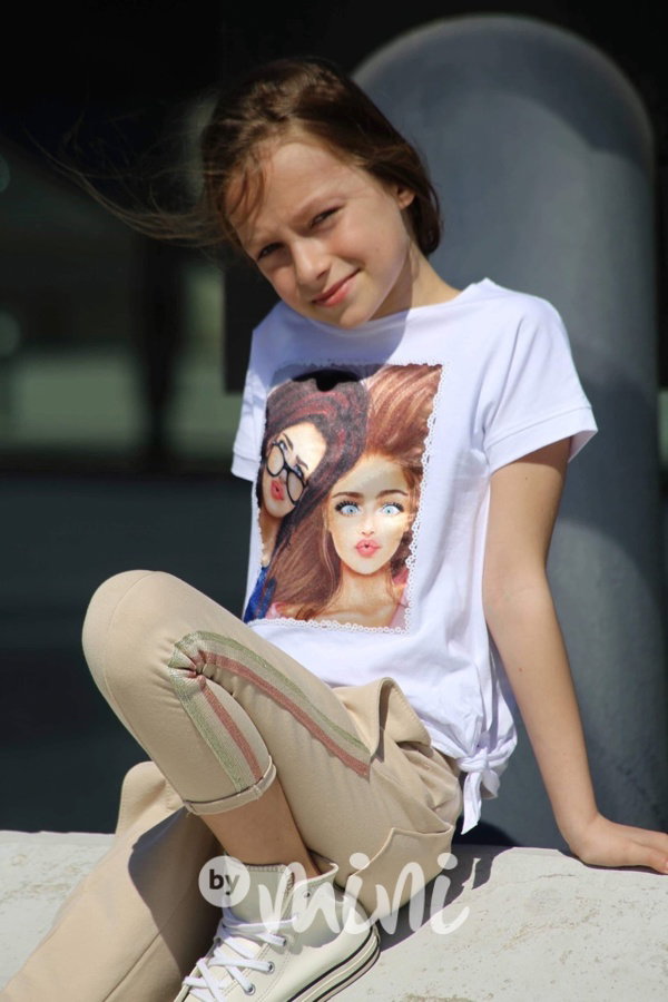Beige short pants