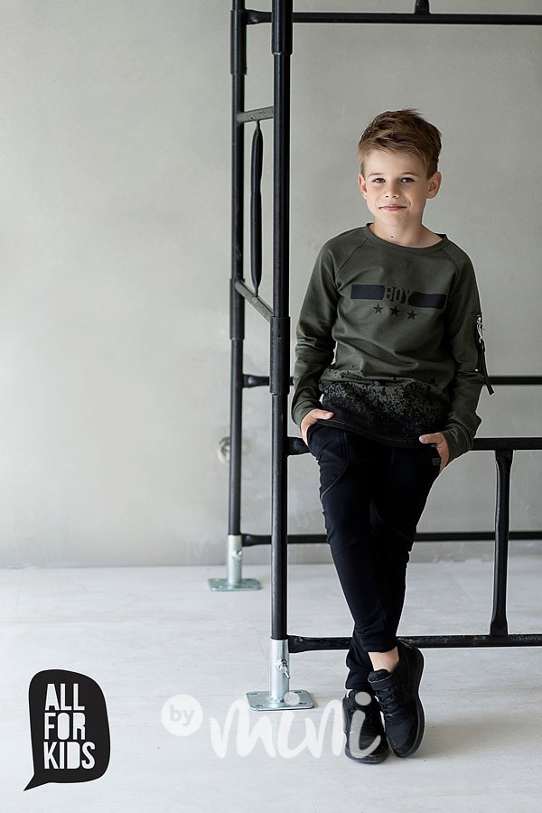 BOY chalenge mikina s karabinou khaki