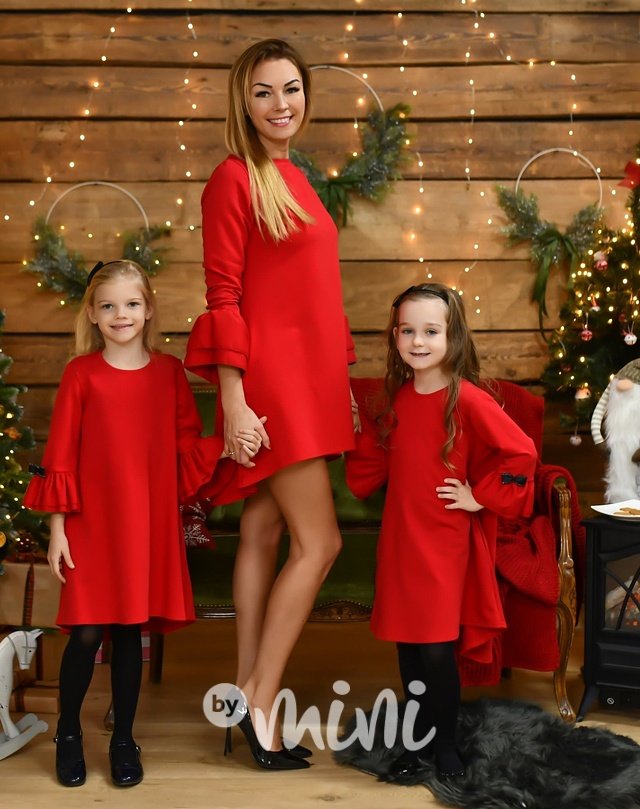 Červené sváteční šaty - máma a dcera