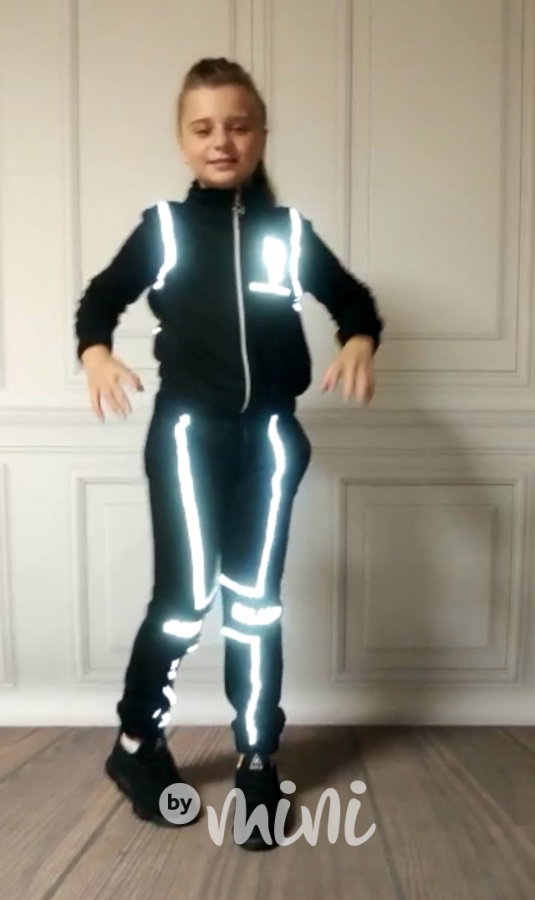Billie Eilish reflexní souprava