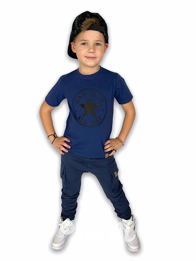 Modré baggy kapsáče