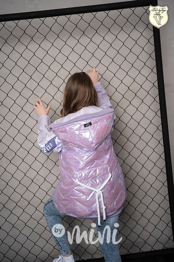 Jarní metallic lila vesta
