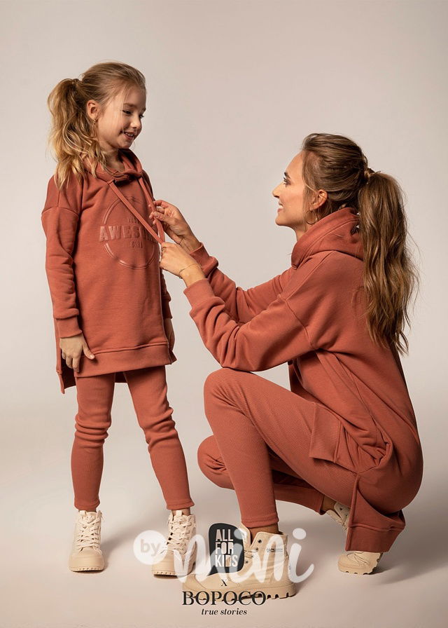 Stejné legíny mamka a dcera