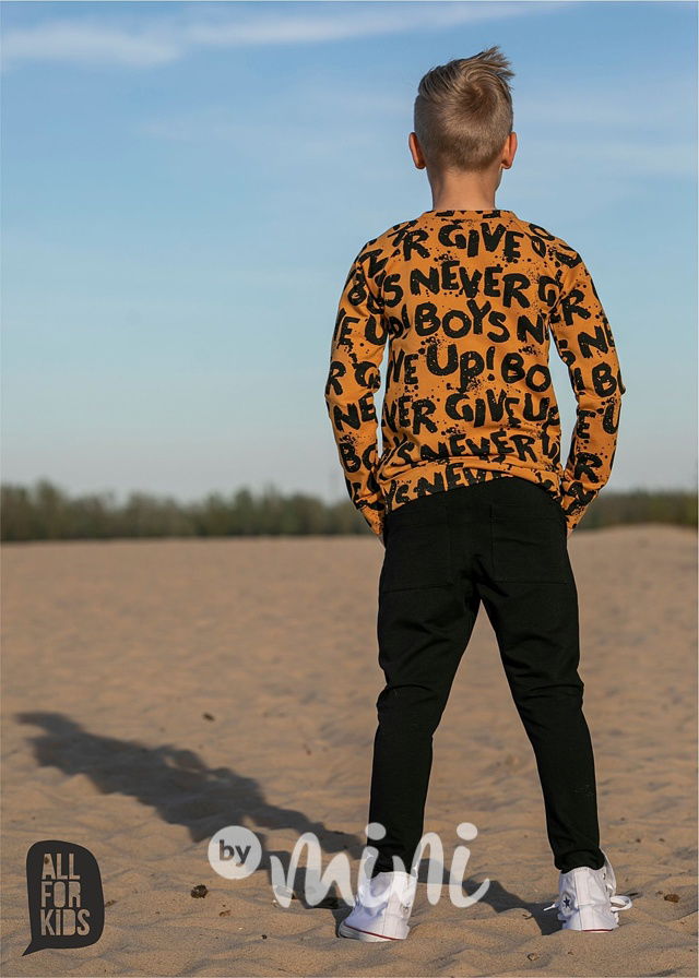 Letters mikina black/mustard