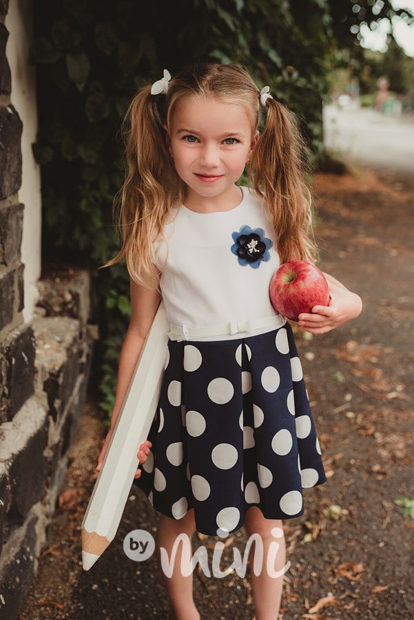 School šaty puntík s páskem