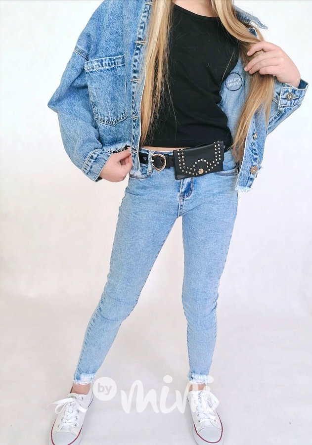Černý crop top