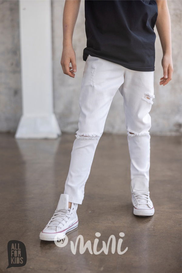 AFK ripped jeans white