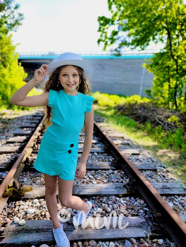 Tyrkysová žebrovaná blůzka