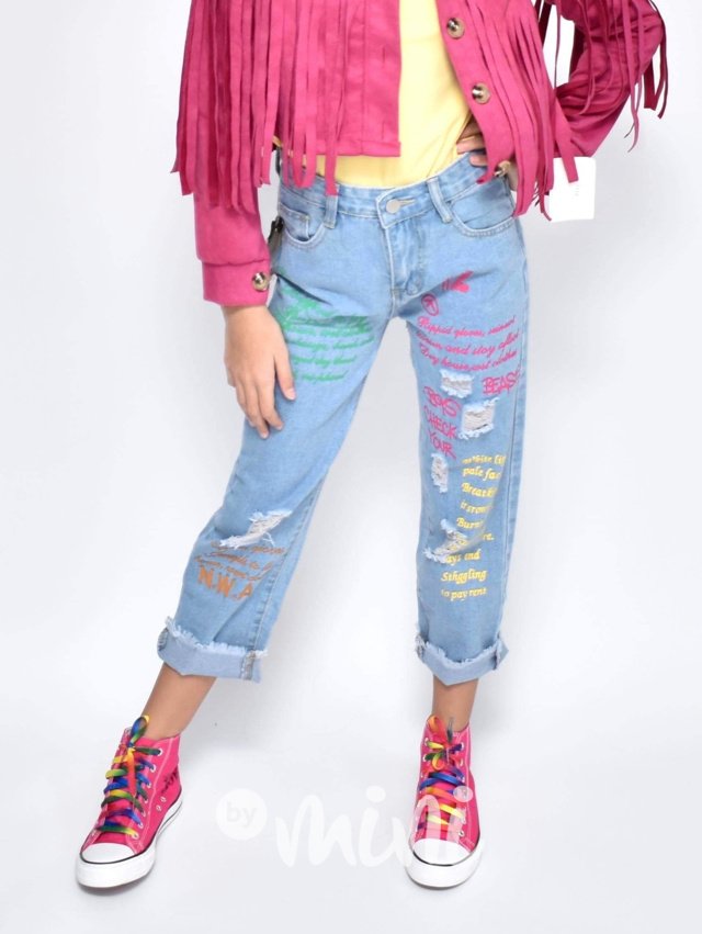 Spring fashion ripped jeans