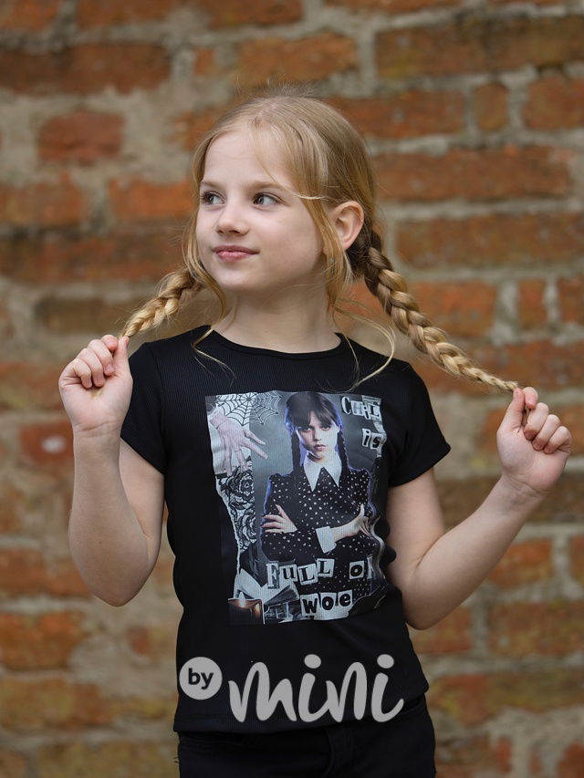 Wednesday žebrované triko words černé