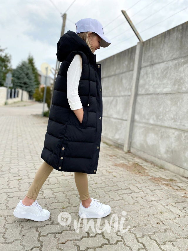 Long černá vesta s kožíškem uvnitř