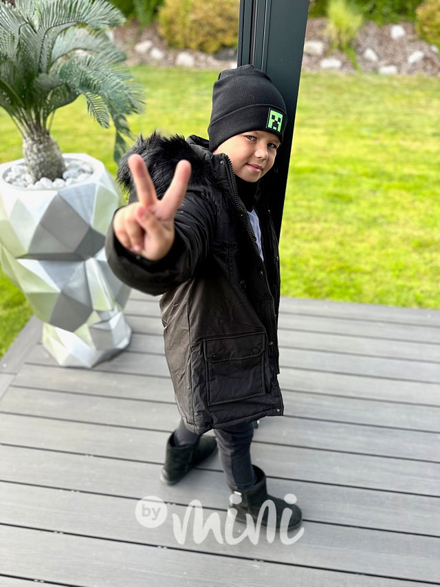 Zimní parka s kožíškem černá