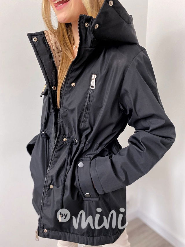 Černá dívčí parka