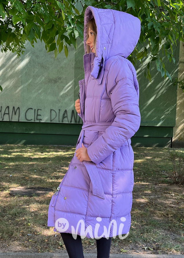Zimní dlouhý kabát s páskem lila