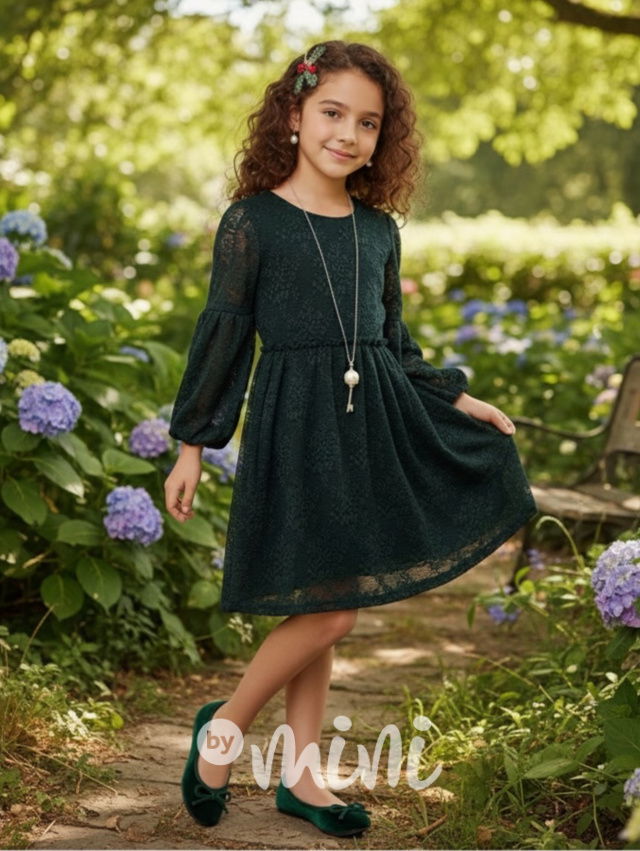 Krajkové boho šaty s řetízkem smaragdové