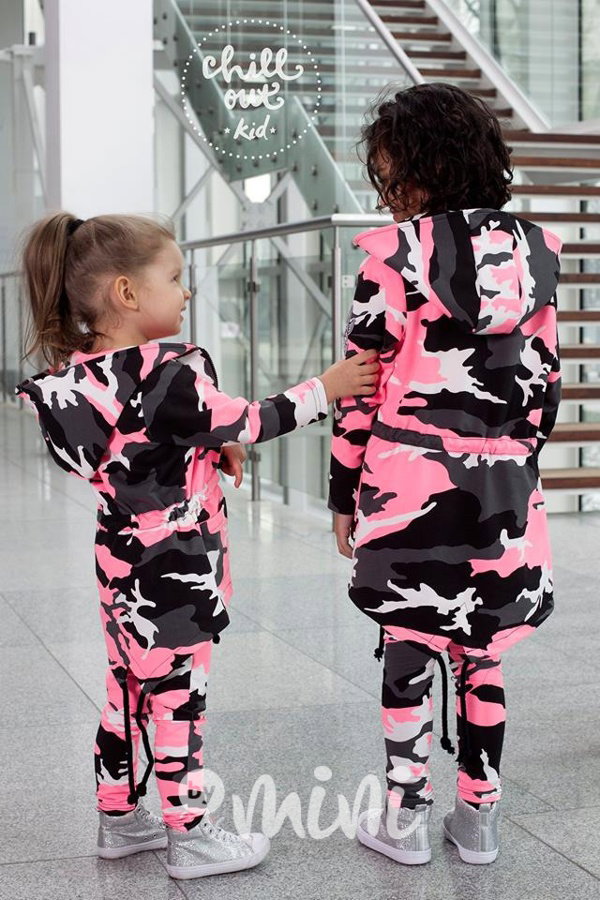 Neon pink army legíny s aplikací