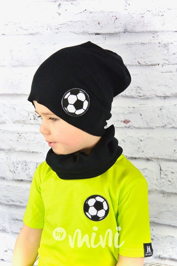 Football žebrovaná houmles čepka s tunelem black