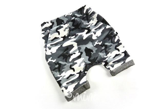 Baggy kraťasy black/white army