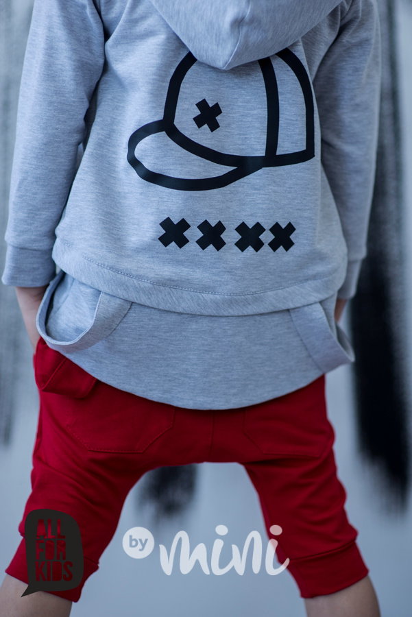 Červené baggy shorts s laclem