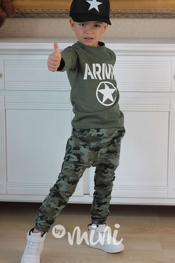 Army baggy tepláčky s klokankou