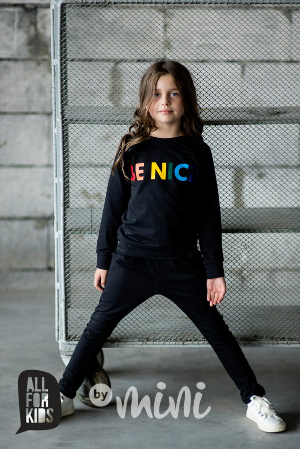 Černé dívčí baggy tepláčky