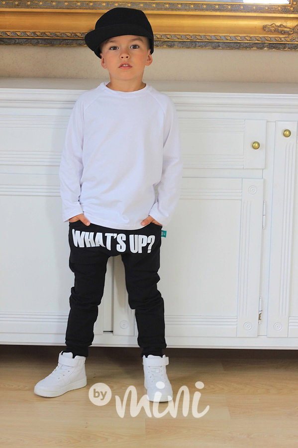 What's UP černé baggy tepláčky
