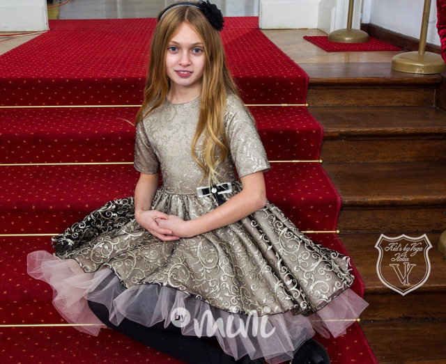 Luxusní zlaté dívčí šaty Princess