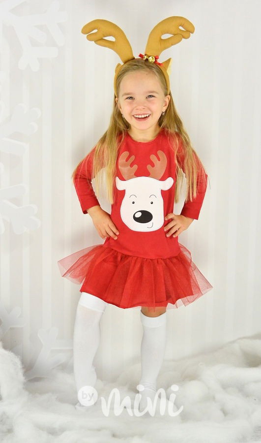 červené dívčí šaty se sobem