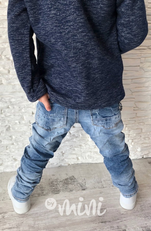 Blue jeans s karabinkou